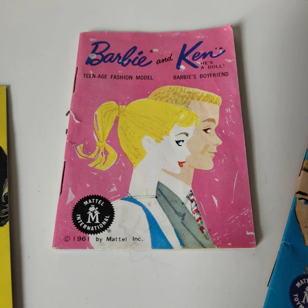 Lot of 10 Vintage 1960s Barbie, Ken, & Midge Fashion Booklets Mattel‎ Good Shape